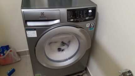 Máy giặt Electrolux EWF8025CQSA 4 electrolux ewf8025cqsa 2 1