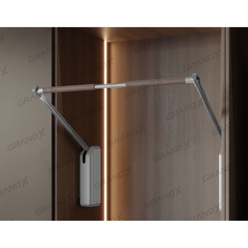 Ảnh giá nâng hạ điện treo quần áo GrandX XM.15E Ảnh giá nâng hạ điện treo quần áo GrandX XM.15E